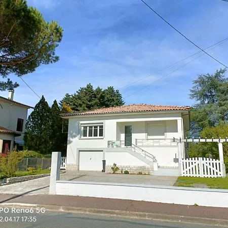 Studio Avec Terrasse Privee Et Grand Jardin Villeneuve-sur-Lot Exterior photo